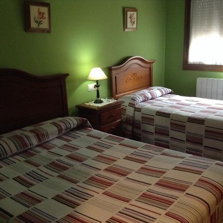 Gasthaus Labeondo Muskiz Zimmer foto