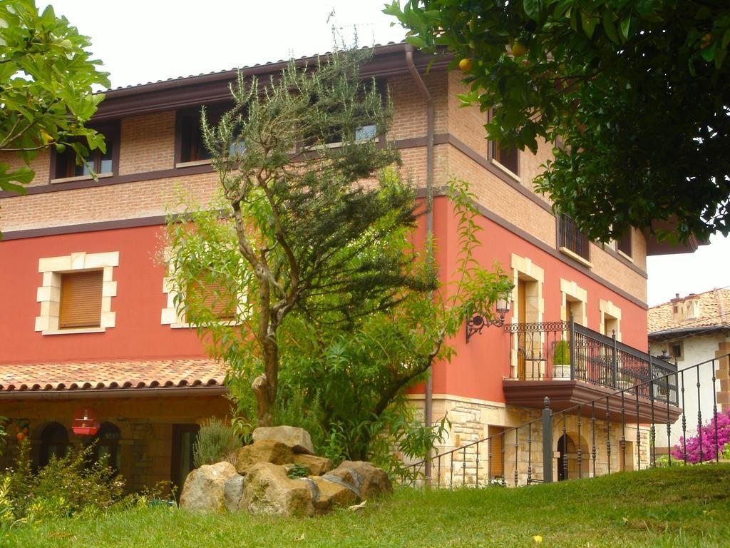 Gasthaus Labeondo Muskiz Exterior foto