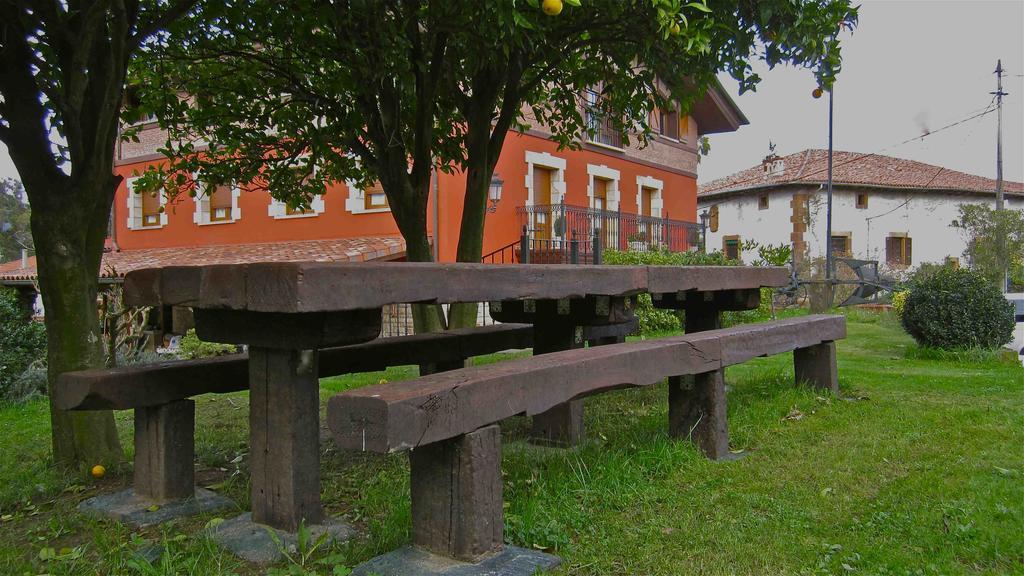 Gasthaus Labeondo Muskiz Exterior foto