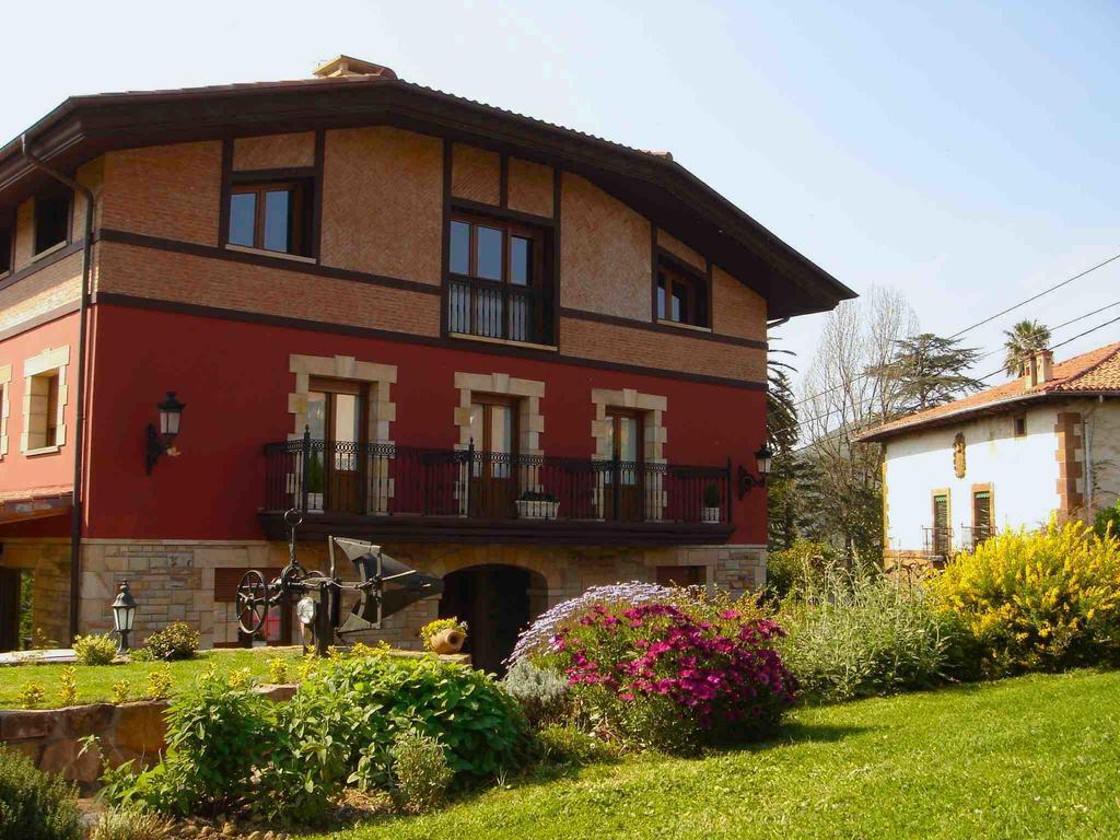Gasthaus Labeondo Muskiz Exterior foto